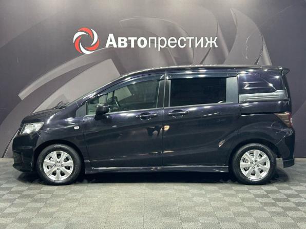 Honda Freed I с пробегом 2011 года, цена 1 120 000 рублей, 220731 км, компактвэн, Автокод Объявления