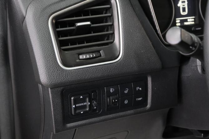 Geely Emgrand X7 I Рестайлинг 2 с пробегом 2019 года, цена 1 329 000 рублей, 76000 км, внедорожник, Автокод Объявления