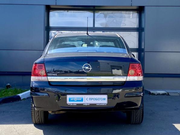 Opel Astra H Рестайлинг с пробегом 2013 года, цена 799 000 рублей, 66937 км, седан, Автокод Объявления