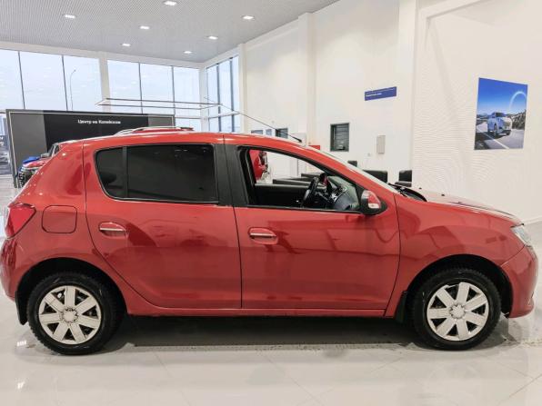 Renault Sandero II с пробегом 2016 года, цена 765 000 рублей, 183000 км, хэтчбек, Автокод Объявления