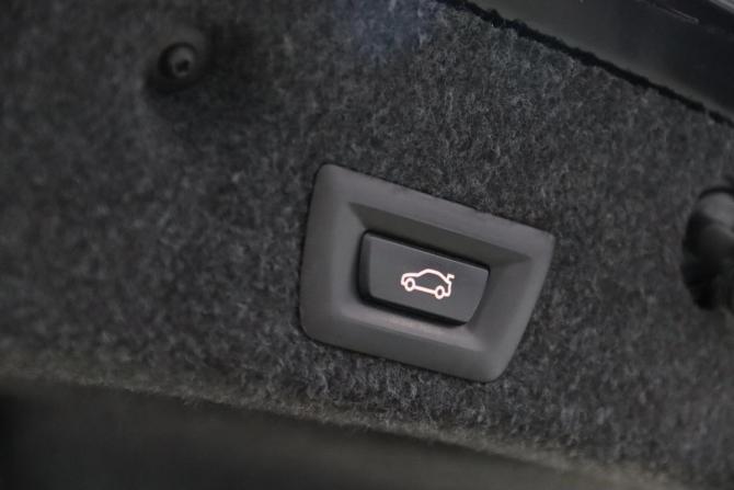 BMW 5 серии VI (F10/F11/F07) Рестайлинг с пробегом 2016 года, цена 1 850 550 рублей, 154544 км, седан, Автокод Объявления
