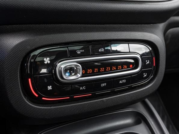 Smart Forfour II с пробегом 2016 года, цена 860 000 рублей, 118608 км, хэтчбек, Автокод Объявления