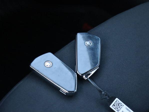 Skoda Octavia IV (A8) с пробегом 2021 года, цена 2 365 000 рублей, 94643 км, лифтбек, Автокод Объявления