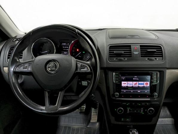Skoda Yeti I Рестайлинг с пробегом 2015 года, цена 1 150 000 рублей, 126049 км, внедорожник, Автокод Объявления