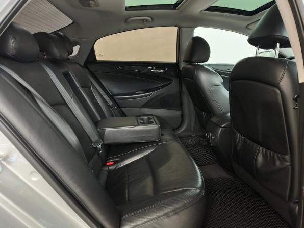 Hyundai Sonata VI (YF) с пробегом 2011 года, цена 1 170 000 рублей, 204261 км, седан, Автокод Объявления