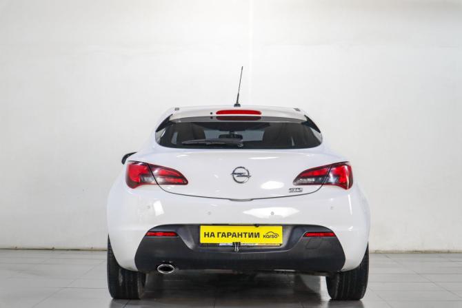Opel Astra J Рестайлинг с пробегом 2013 года, цена 1 119 000 рублей, 98500 км, хэтчбек, Автокод Объявления