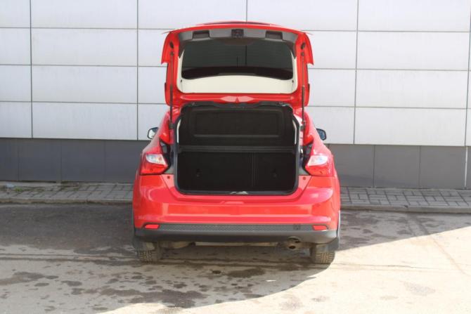 Ford Focus III с пробегом 2012 года, цена 574 000 рублей, 177824 км, хэтчбек, Автокод Объявления