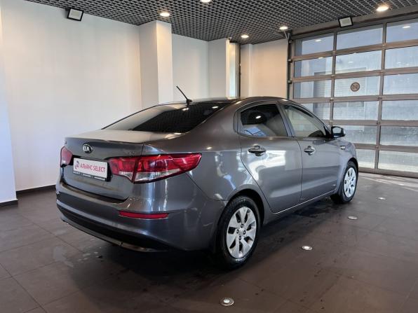 Kia Rio III Рестайлинг с пробегом 2015 года, цена 880 000 рублей, 183701 км, седан, Автокод Объявления