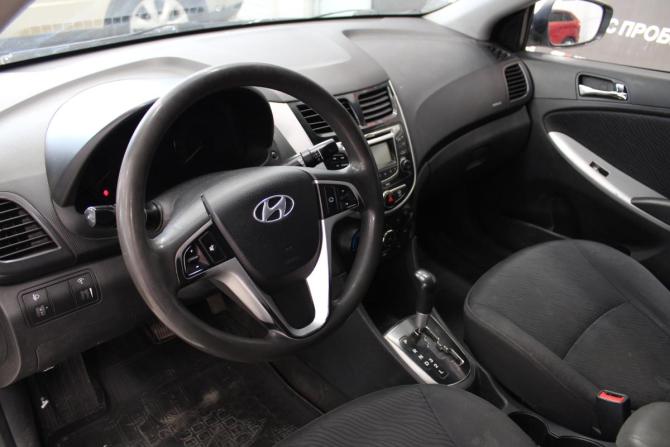 Hyundai Solaris I с пробегом 2012 года, цена 593 000 рублей, 195933 км, седан, Автокод Объявления