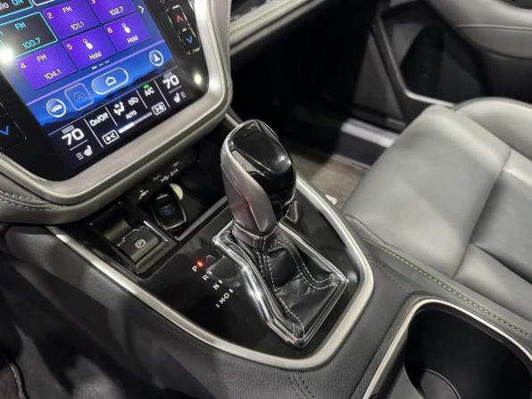 Subaru Outback VI с пробегом 2022 года, цена 3 600 000 рублей, 89555 км, универсал, Автокод Объявления