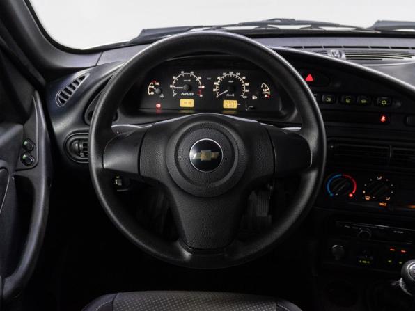 Chevrolet Niva I Рестайлинг с пробегом 2018 года, цена 899 000 рублей, 43250 км, внедорожник, Автокод Объявления