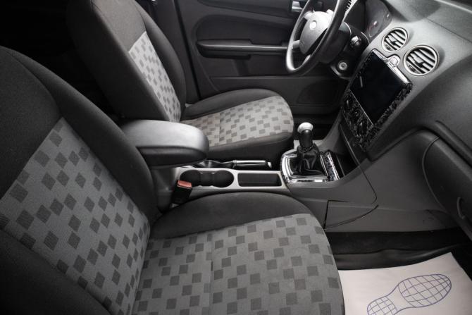 Ford Focus II с пробегом 2005 года, цена 349 000 рублей, 246000 км, седан, Автокод Объявления