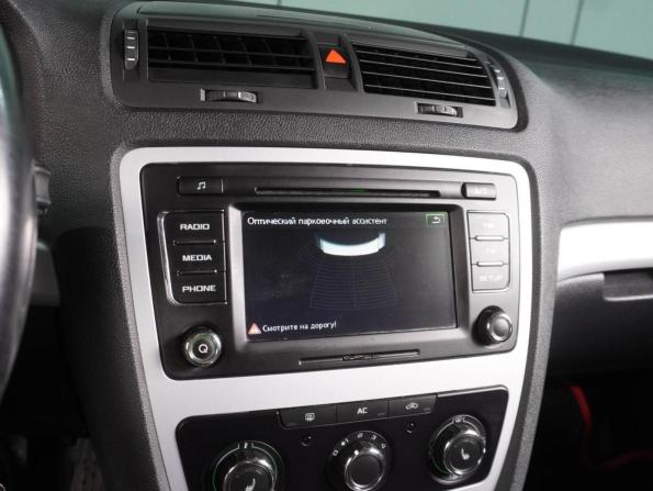 Skoda Octavia II (A5) Рестайлинг с пробегом 2011 года, цена 899 000 рублей, 230664 км, лифтбек, Автокод Объявления