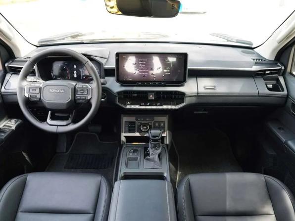 Новый Toyota Hilux IX 2026 года, цена 9 490 000 рублей, offers.body_type.unknown, Автокод Объявления