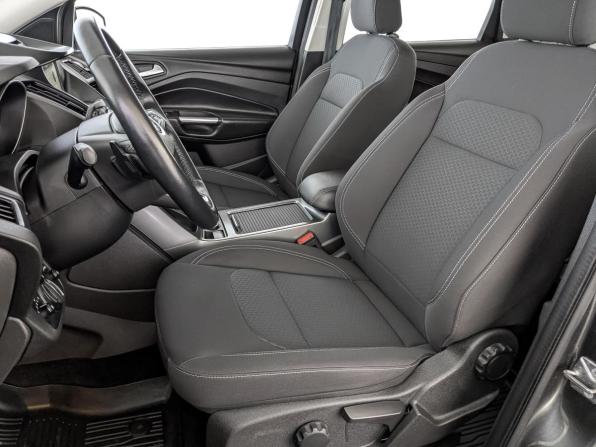 Ford Kuga II Рестайлинг с пробегом 2018 года, цена 1 795 000 рублей, 96115 км, внедорожник, Автокод Объявления