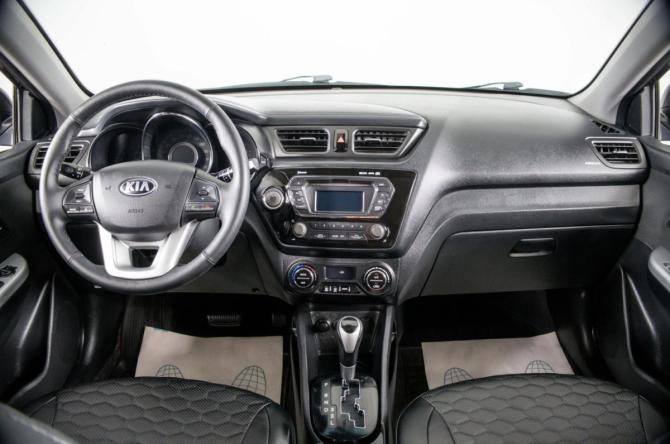 Kia Rio III с пробегом 2013 года, цена 959 000 рублей, 124785 км, хэтчбек, Автокод Объявления