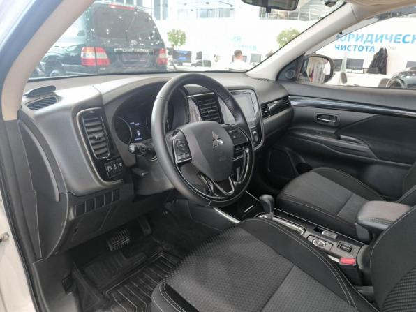 Mitsubishi Outlander III Рестайлинг 3 с пробегом 2020 года, цена 2 599 000 рублей, 74016 км, внедорожник, Автокод Объявления
