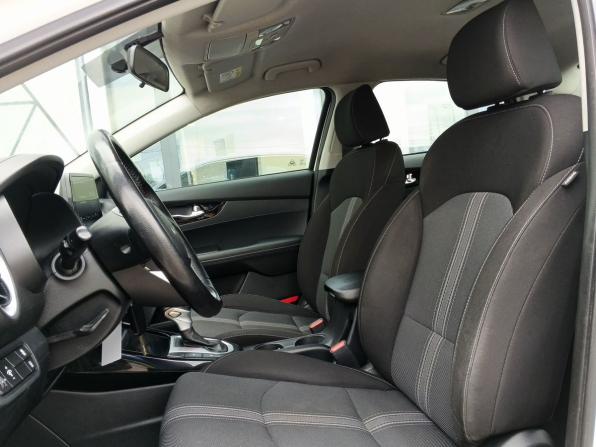 Kia Cerato IV Рестайлинг с пробегом 2021 года, цена 1 149 000 рублей, 497411 км, седан, Автокод Объявления