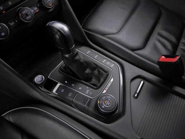 Volkswagen Tiguan II с пробегом 2018 года, цена 2 587 444 рубля, 119486 км, внедорожник, Автокод Объявления