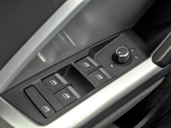 Audi Q3 II (F3) с пробегом 2021 года, цена 3 800 000 рублей, 80258 км, внедорожник, Автокод Объявления