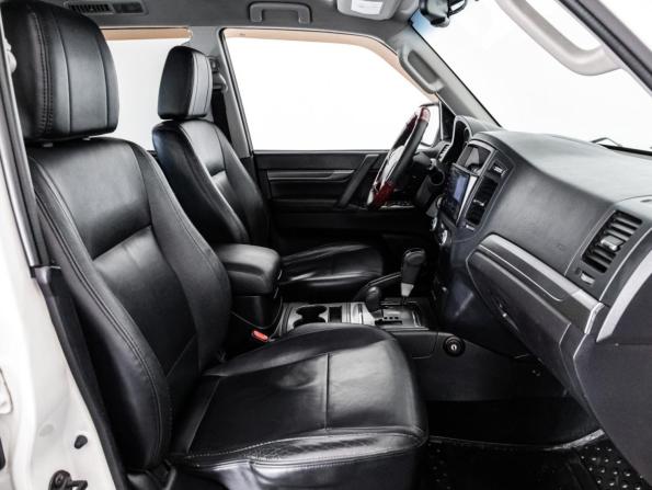 Mitsubishi Pajero IV с пробегом 2011 года, цена 1 599 000 рублей, 294145 км, внедорожник, Автокод Объявления