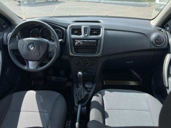 Renault Logan II с пробегом 2015 года, цена 690 000 рублей, 102000 км, седан, Автокод Объявления