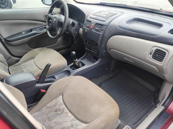 Nissan Almera II (N16) с пробегом 2001 года, цена 169 000 рублей, 396635 км, седан, Автокод Объявления