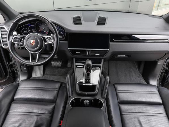 Porsche Cayenne III с пробегом 2018 года, цена 5 643 000 рублей, 110570 км, внедорожник, Автокод Объявления