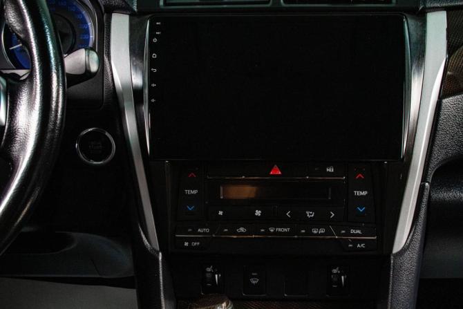 Toyota Camry VII (XV50) Рестайлинг с пробегом 2015 года, цена 1 599 000 рублей, 230700 км, седан, Автокод Объявления