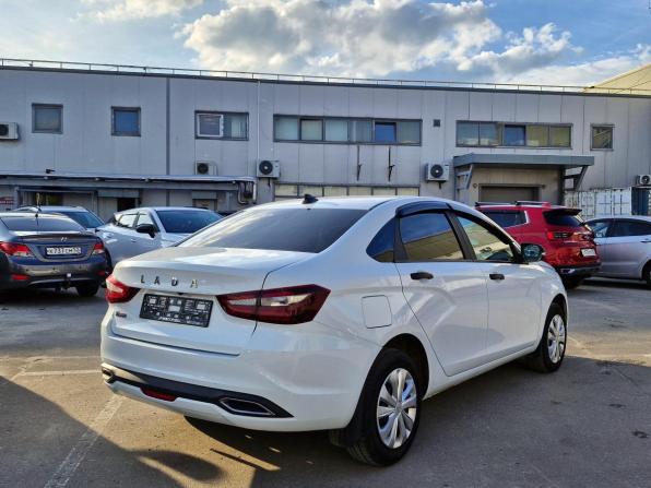 Lada (ВАЗ) Vesta I Рестайлинг (NG) с пробегом 2024 года, цена 1 366 000 рублей, 18191 км, седан, Автокод Объявления