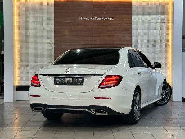 Mercedes-Benz E-Класс V (W213 S213 C238) с пробегом 2018 года, цена 2 949 990 рублей, 198025 км, седан, Автокод Объявления