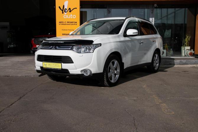 Mitsubishi Outlander III с пробегом 2012 года, цена 1 448 000 рублей, 186775 км, внедорожник, Автокод Объявления