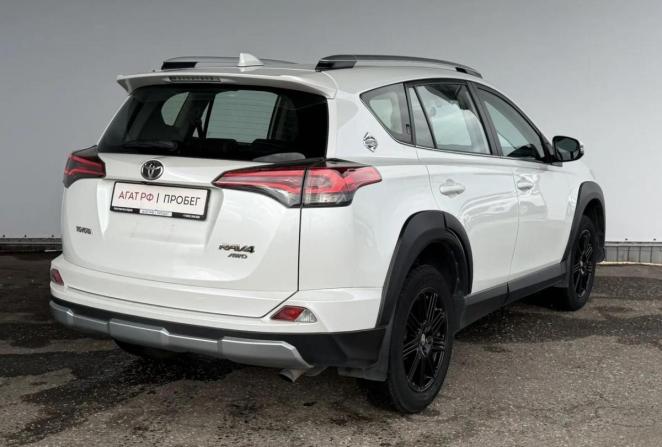 Toyota RAV4 IV (XA40) Рестайлинг с пробегом 2018 года, цена 2 945 000 рублей, 55605 км, внедорожник, Автокод Объявления