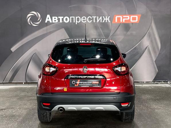 Renault Kaptur I с пробегом 2019 года, цена 1 599 000 рублей, 102229 км, внедорожник, Автокод Объявления