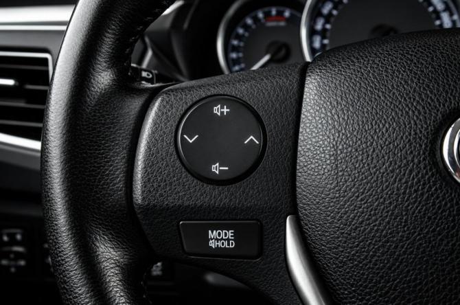 Toyota Corolla XI (E160 E170 E180) с пробегом 2013 года, цена 1 499 000 рублей, 85000 км, седан, Автокод Объявления