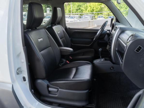 Suzuki Jimny III Рестайлинг 2 с пробегом 2013 года, цена 1 199 000 рублей, 169337 км, внедорожник, Автокод Объявления