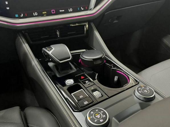 Новый Volkswagen Touareg III Рестайлинг 2025 года, цена 7 899 000 рублей, внедорожник, Автокод Объявления
