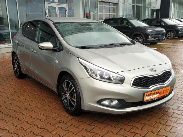 Kia Ceed II с пробегом 2012 года, цена 1 219 000 рублей, 81430 км, хэтчбек, Автокод Объявления