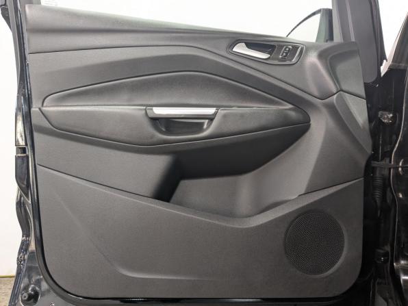 Ford Kuga II с пробегом 2016 года, цена 1 700 000 рублей, 75537 км, внедорожник, Автокод Объявления