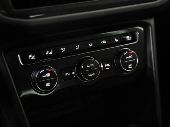 Volkswagen Tiguan II с пробегом 2017 года, цена 2 269 000 рублей, 164630 км, внедорожник, Автокод Объявления