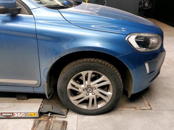Volvo XC60 I Рестайлинг с пробегом 2015 года, цена 1 810 000 рублей, 197542 км, внедорожник, Автокод Объявления