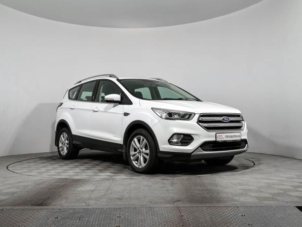 Ford Kuga II Рестайлинг с пробегом 2018 года, цена 1 219 000 рублей, 233875 км, внедорожник, Автокод Объявления