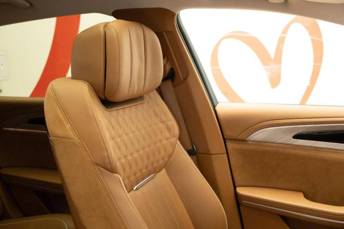Hongqi H9 I с пробегом 2023 года, цена 4 050 000 рублей, 17900 км, седан, Автокод Объявления
