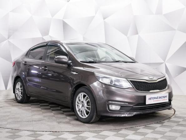 Kia Rio III Рестайлинг с пробегом 2016 года, цена 797 000 рублей, 215632 км, седан, Автокод Объявления