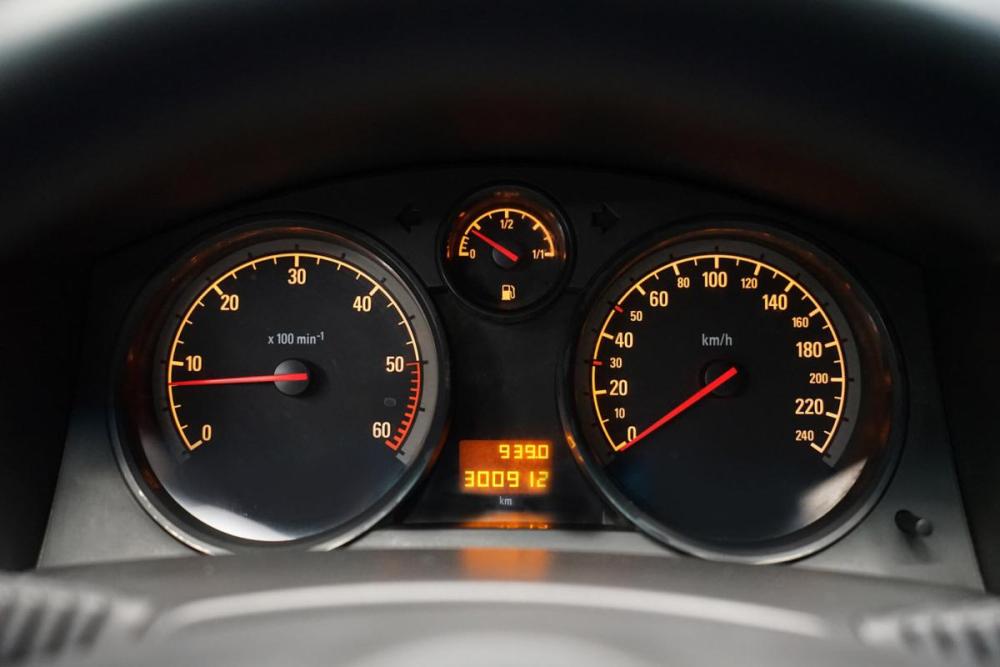 Opel Astra H Рестайлинг Крым  - изображение 13
