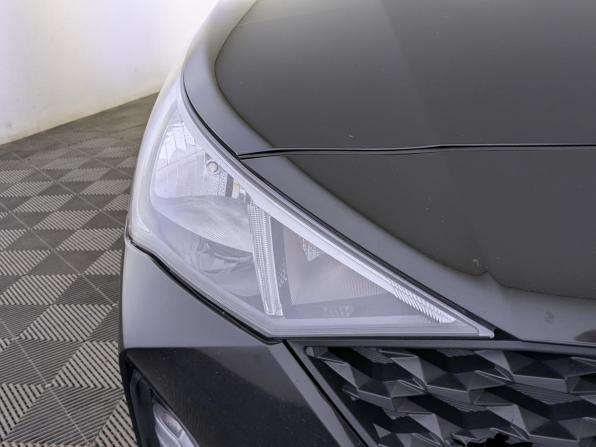 Hyundai Solaris II Рестайлинг с пробегом 2021 года, цена 1 475 000 рублей, 78092 км, седан, Автокод Объявления
