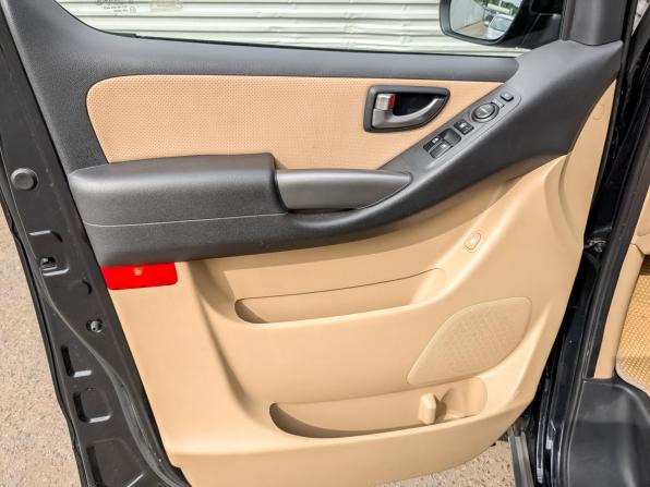 Hyundai H-1 II Рестайлинг 2 с пробегом 2021 года, цена 3 700 000 рублей, 73071 км, минивэн, Автокод Объявления