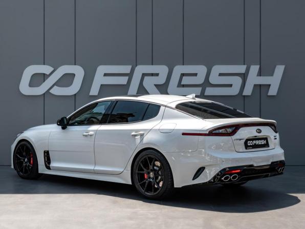 Kia Stinger I с пробегом 2018 года, цена 3 200 000 рублей, 132074 км, лифтбек, Автокод Объявления