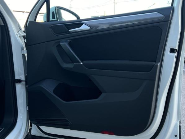 Volkswagen Tiguan II с пробегом 2018 года, цена 2 148 000 рублей, 177415 км, внедорожник, Автокод Объявления
