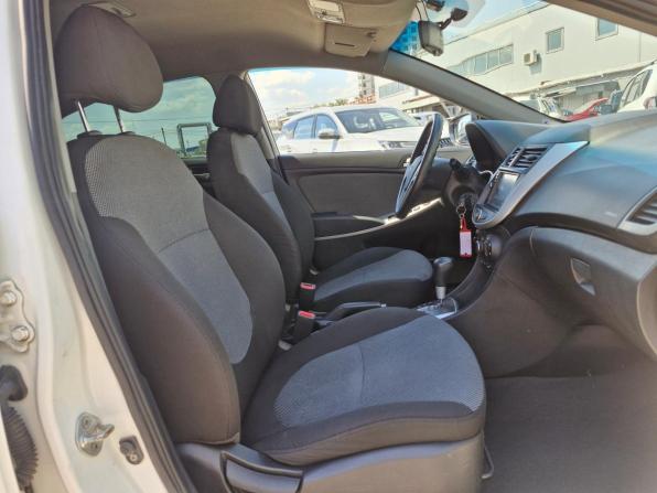 Hyundai Solaris I с пробегом 2014 года, цена 787 000 рублей, 133567 км, седан, Автокод Объявления